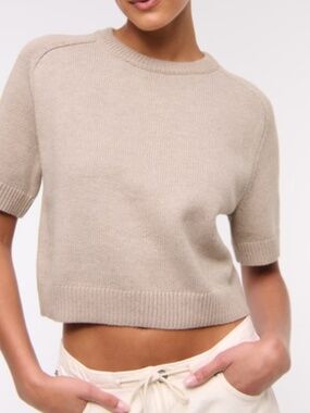 Abercrombie Madeline Sweater Tee Beige Knit Short Sleeve Crewneck Size S